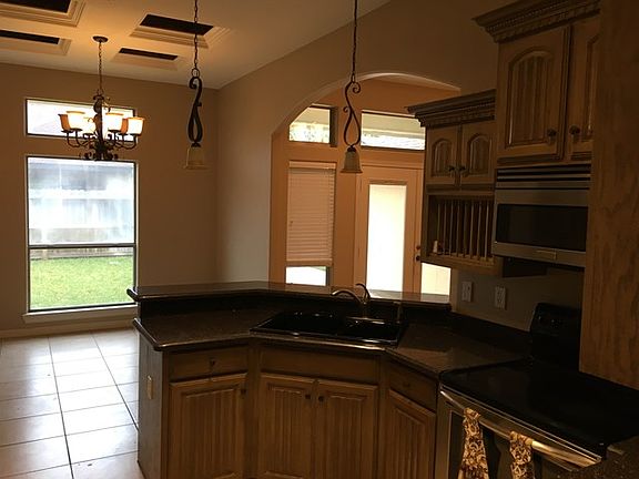 5th image of 2115 N 48th Ln