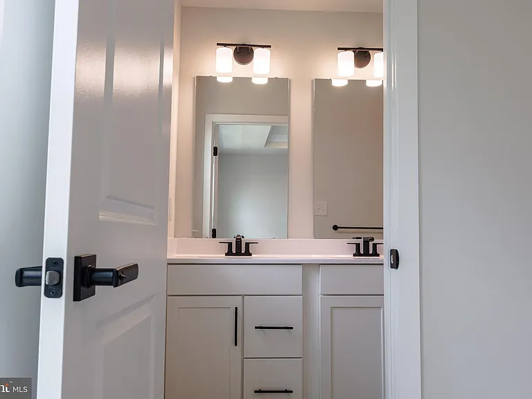 6 Foxwood Dr — Photo 26