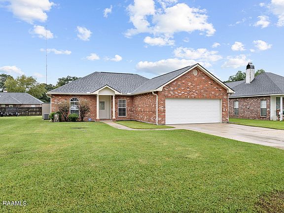 2nd image of 129 Herlil Cir