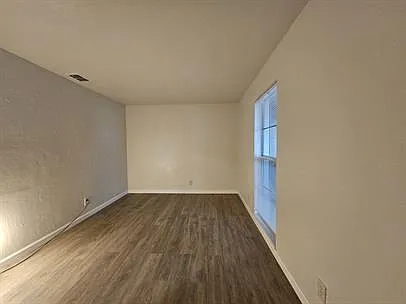 3005 Gordon St — Photo 7