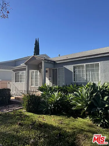 4503 Tobias Ave Photo 1