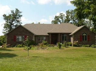 225 Lake Valley Dr, Republic, MO 65738