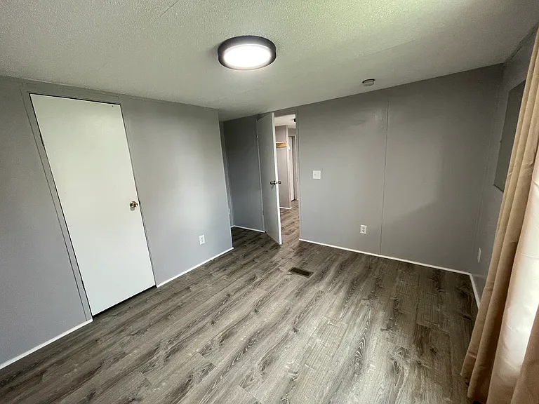 740 N Grady Ave — Photo 11