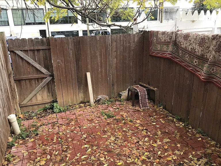2841 Huntingdon Ave — Photo 16