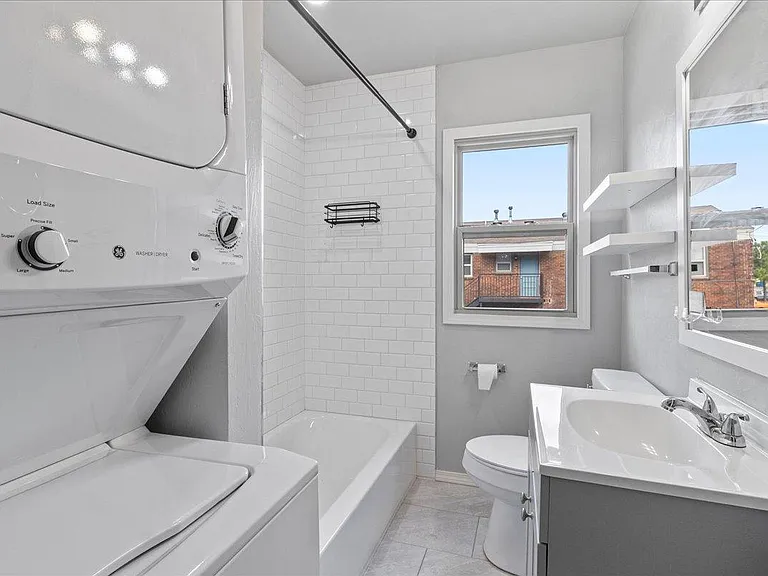 4610 N Classen Blvd #1/2 — Photo 5