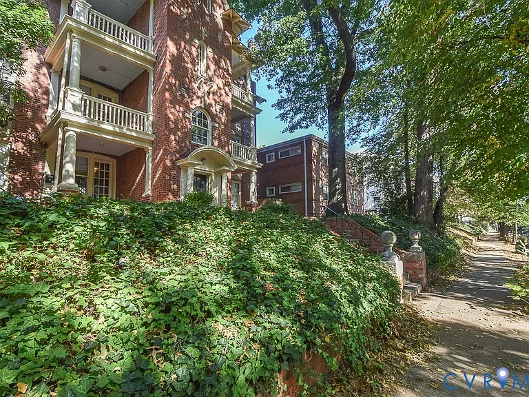 120 S Arthur Ashe Blvd #1 — Photo 3