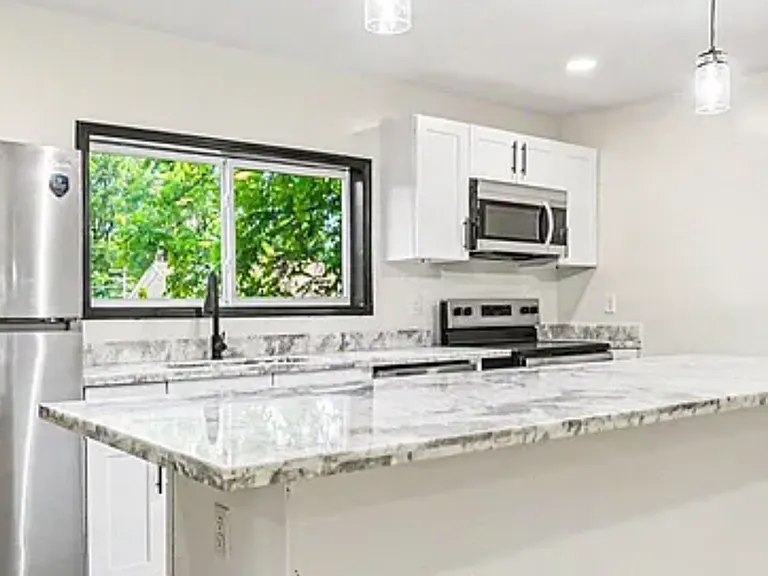 114 Stevenson Ave — Photo 7