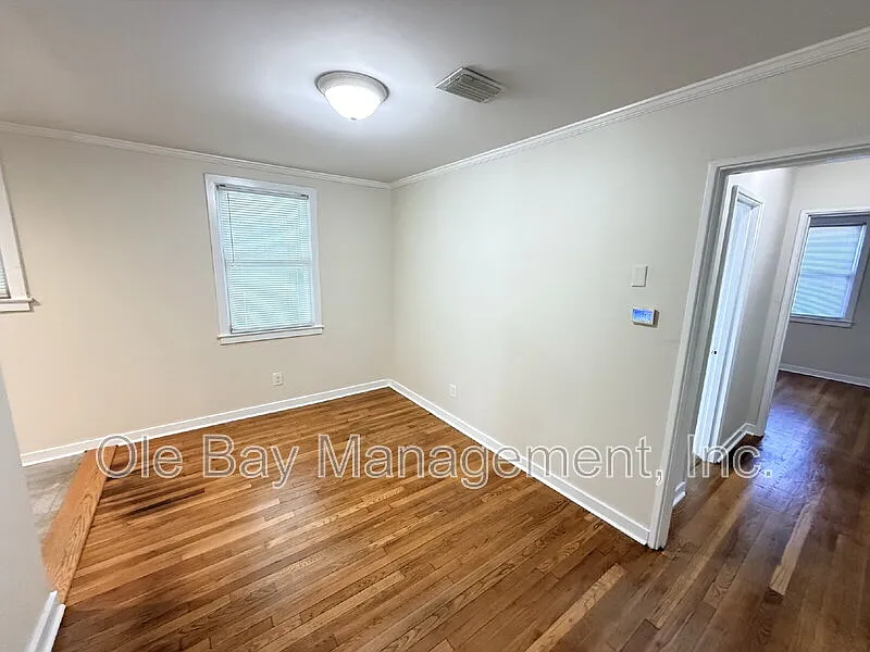 3 bed, 2.0 bath, $1,700 — Photo 4