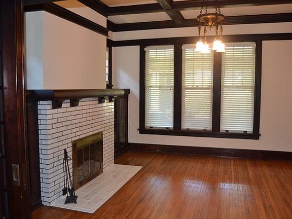 5th image of 2217 Belmont Blvd APT 1B