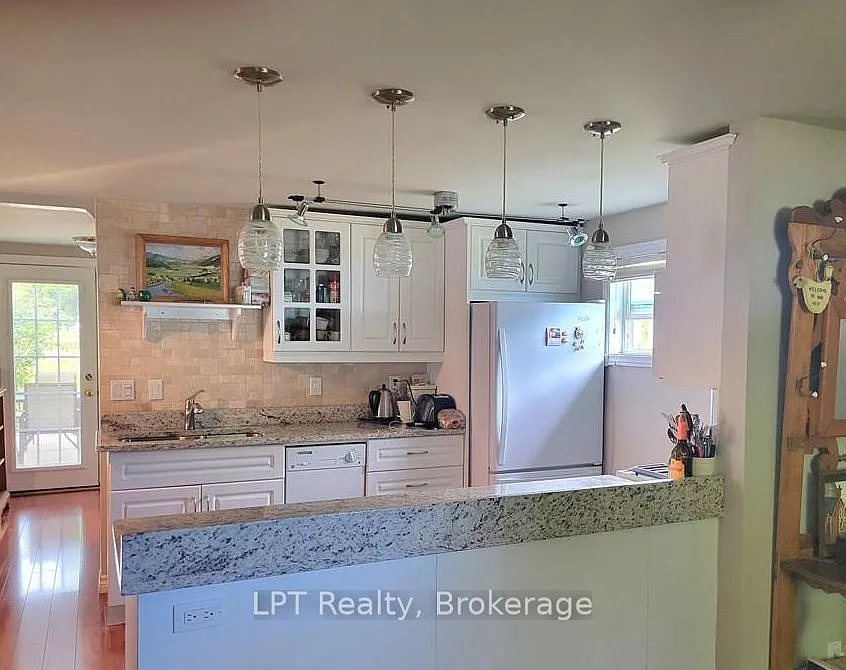 2 bed, $1,850 — Photo 2