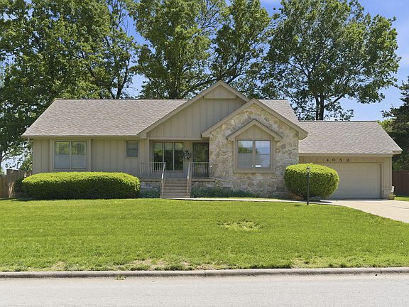 3rd image of 4058 E Linwood Street