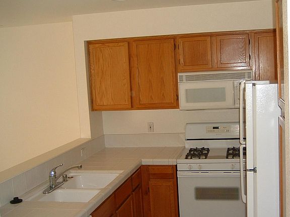 3rd image of 6297 Island Pine Way