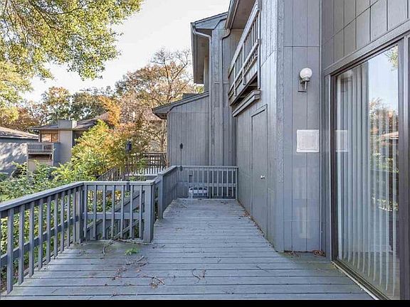 5th image of 10 Hillbrook Way U #U-b-5