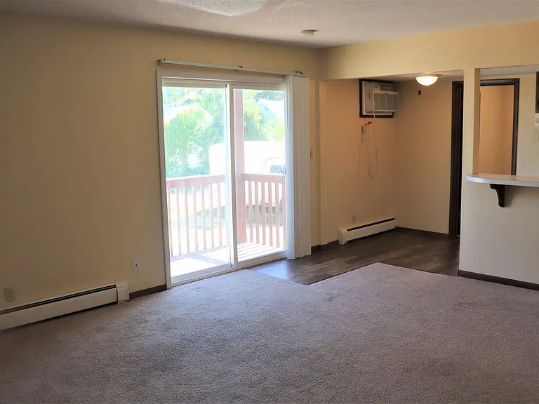 795 4th Ave — Photo 3