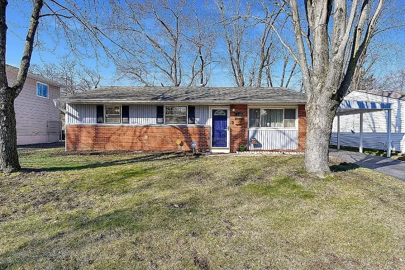 1693 Burlington Ave photo 1