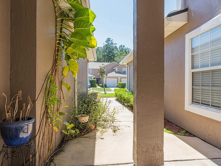 345 Scrub Jay Dr #345 — Photo 5