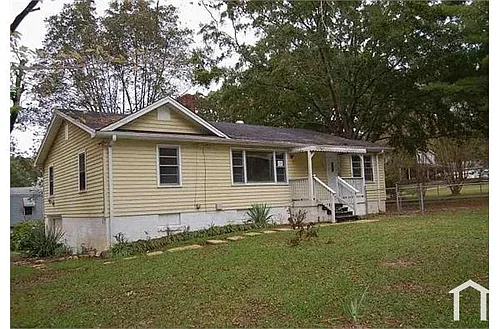 1200 Devine Dr Photo 1
