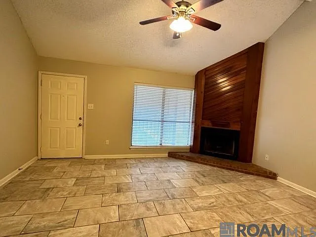 1 bed, 800 sqft, $1,025 — Photo 2