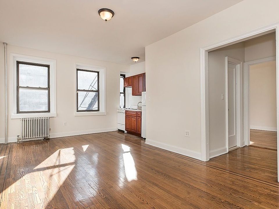 1st image of 2590 35th St APT 4C