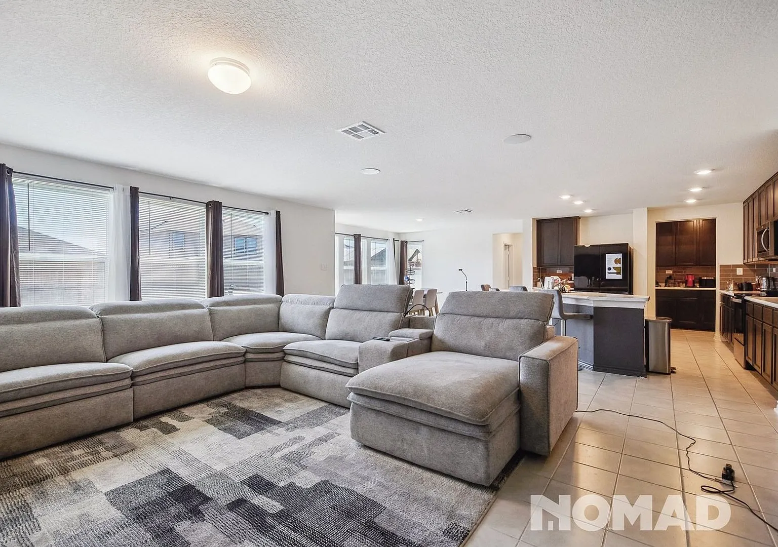 Spacious 5BR House in New Braunfels — Photo 2