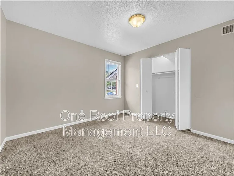 1909 Chateau Dr — Photo 11