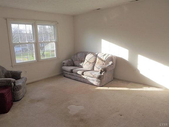 5th image of 103 Dinlake Ct