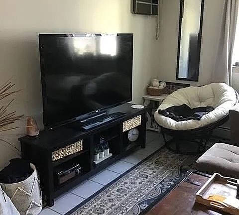 3rd image of 16 Marney St #1