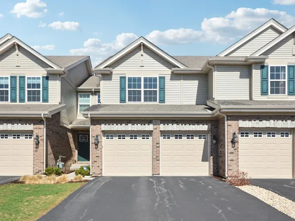 1917 Turtle Creek Ct, Aurora, IL 60503