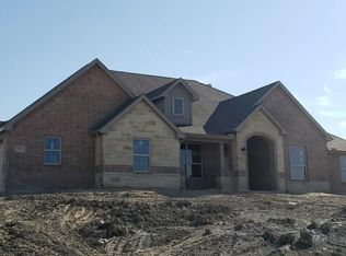 2911 Luke Dr, Farmersville, TX 75442