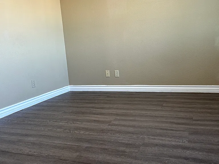 13717 Don Julian Rd — Photo 4