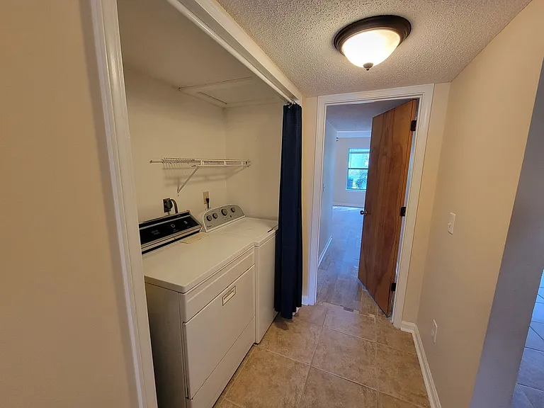 702 Azalea Dr #483 — Photo 6