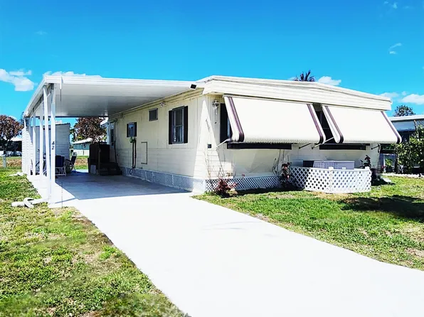 42 SE Spanish Way, Port St Lucie, FL 34952