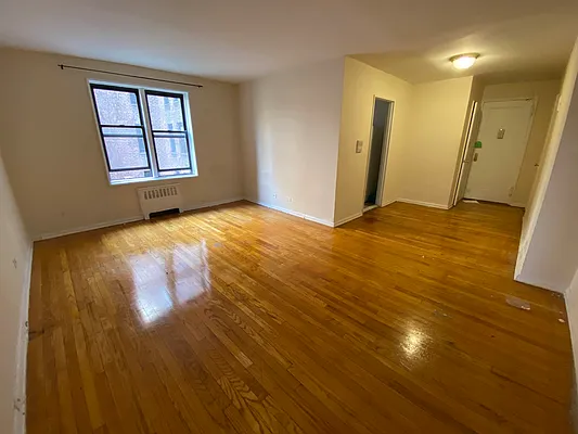 Rented by Queens Apartments Realty LLC | media 1