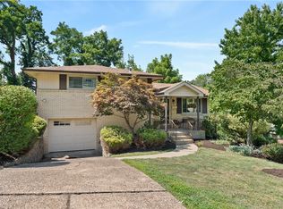 102 Susan Dr, Pittsburgh, PA