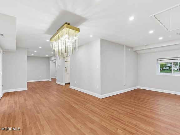 3rd image of 1243 Del Mar Road