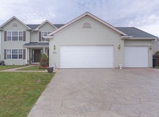 750 List Ln, Belvidere, IL 61008