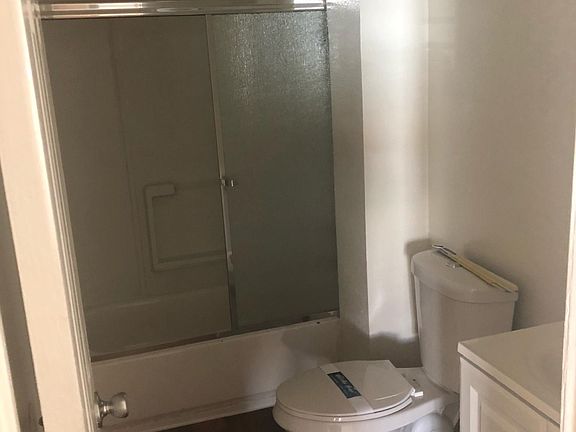 4th image of 4027 Highland Ave #1/2