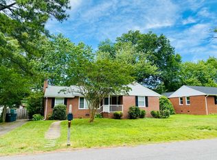 2210 Manlyn Rd, Henrico, VA 23229
