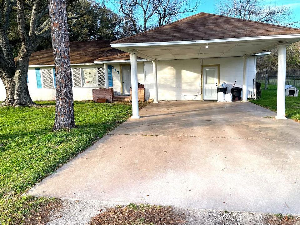 1st image of 327 Margaret St
