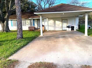 327 Margaret St, Wharton, TX 77488