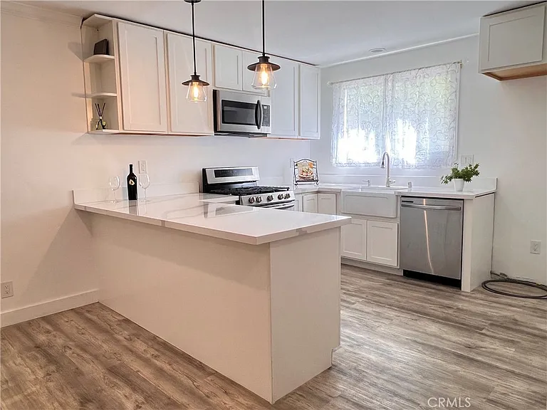 6141 Dalecrest Ave — Photo 5