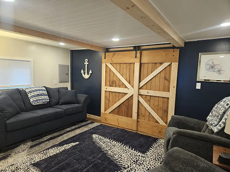 Seaview Ave — Photo 9