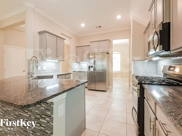4334 Parkview Terrace Ln — Photo 9