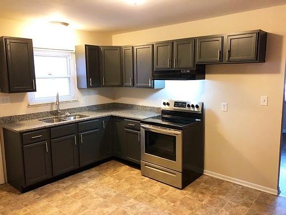 4th image of 2340 Walker Ave