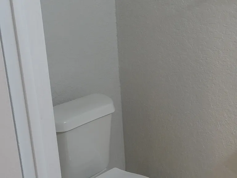 4002 Brigadoon Cir — Photo 25