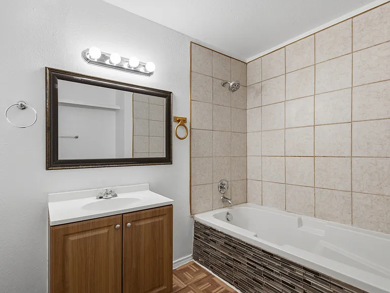2538 Stovall Dr — Photo 22