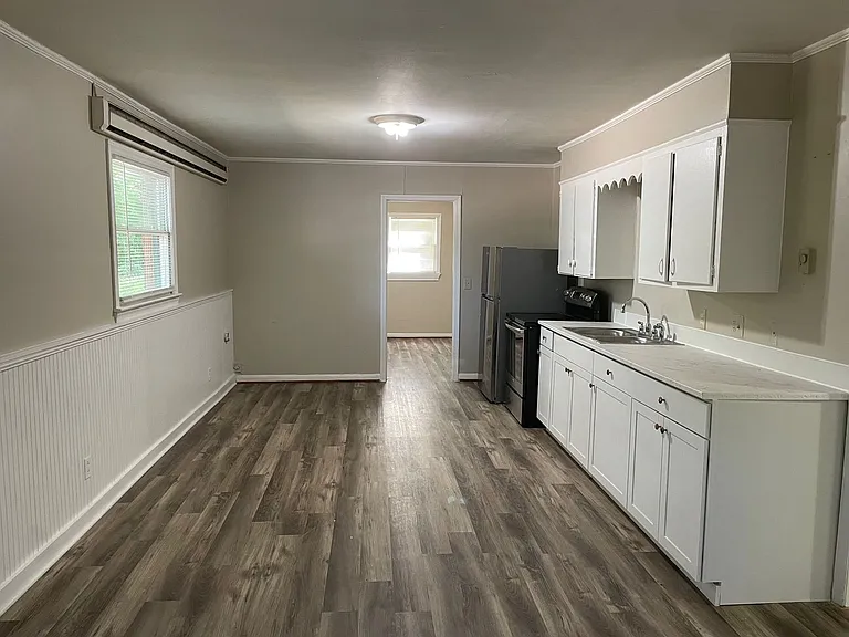 214 Lambert Rd #5-8 — Photo 4
