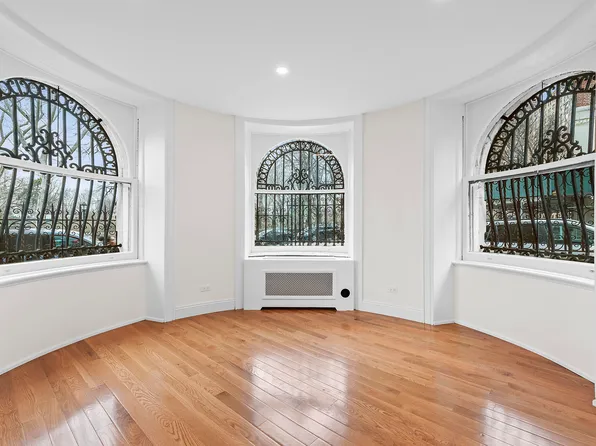 78 Riverside Drive image 1 of 14