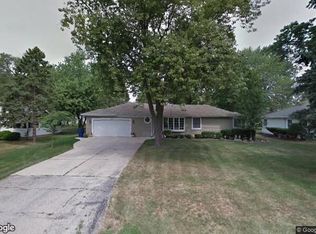 139 Maple Ln, New Lenox, IL 60451