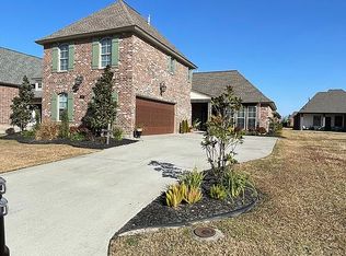 5823 Fire Willow Dr, Lake Charles, LA 70605